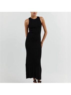 DISSH Black Ribbed Sleeveless Maxi Dress